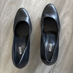 Ecco Black Heels Classic Pumps